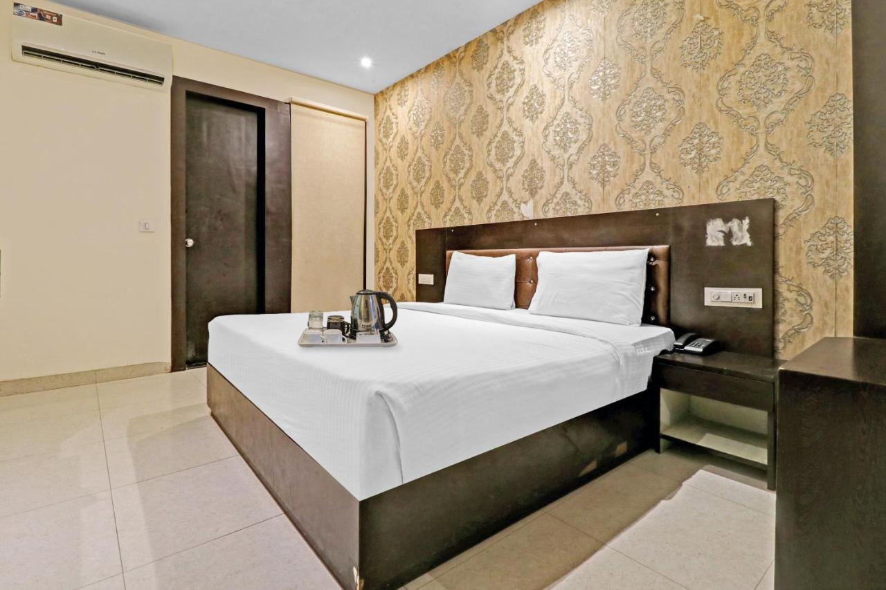 Oyo 23368 Boutique Hotel Paragon New Delhi Exterior photo
